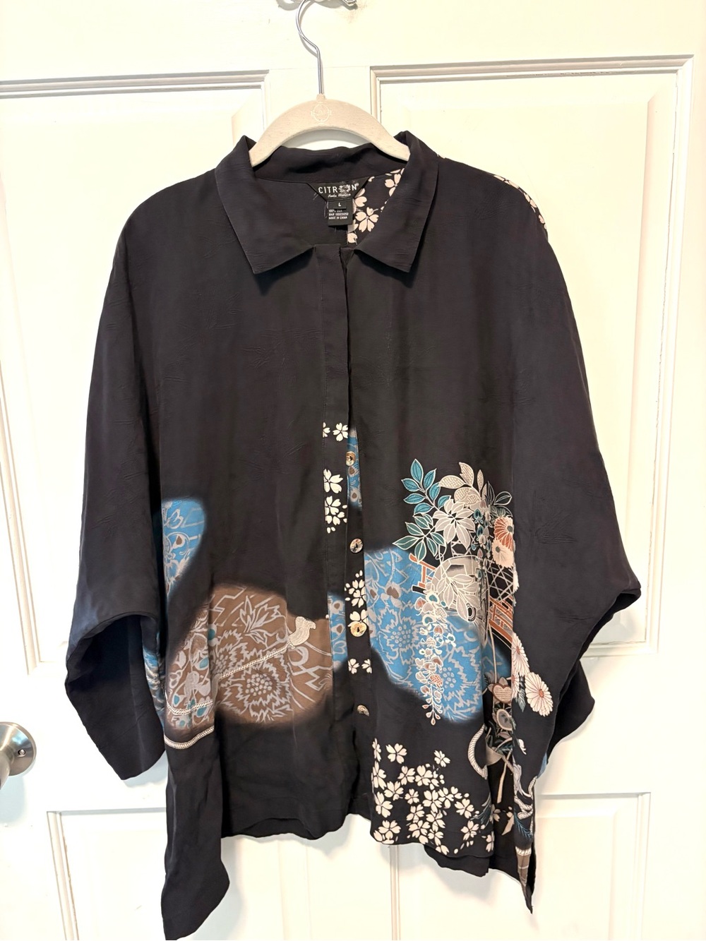 Citron Santa Monica gray Asian 100% silk collar button up top blouse l large